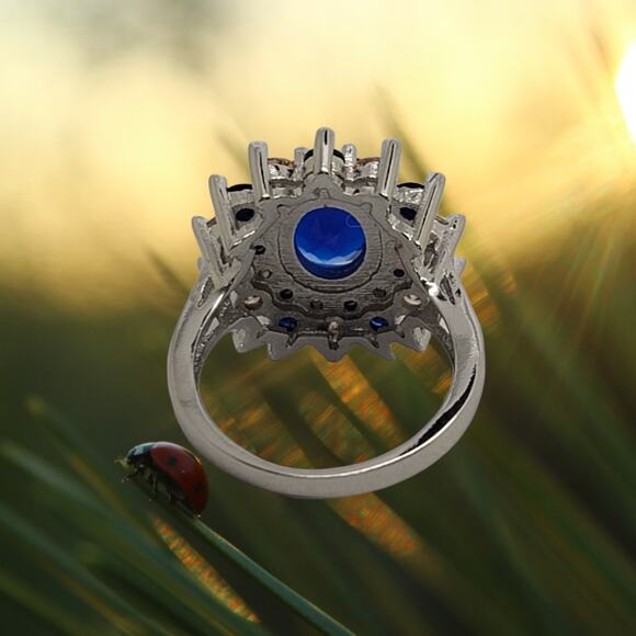 Beautiful Gold and Blue Sapphire Simulant Silver Cocktail Ring Sz 7 - Picture 5 of 5